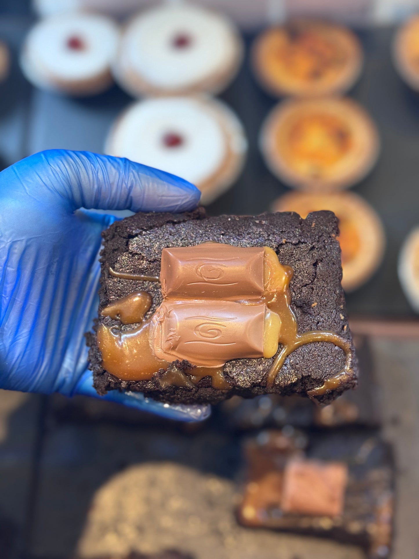 Box of 2 Galaxy Caramel Brownie