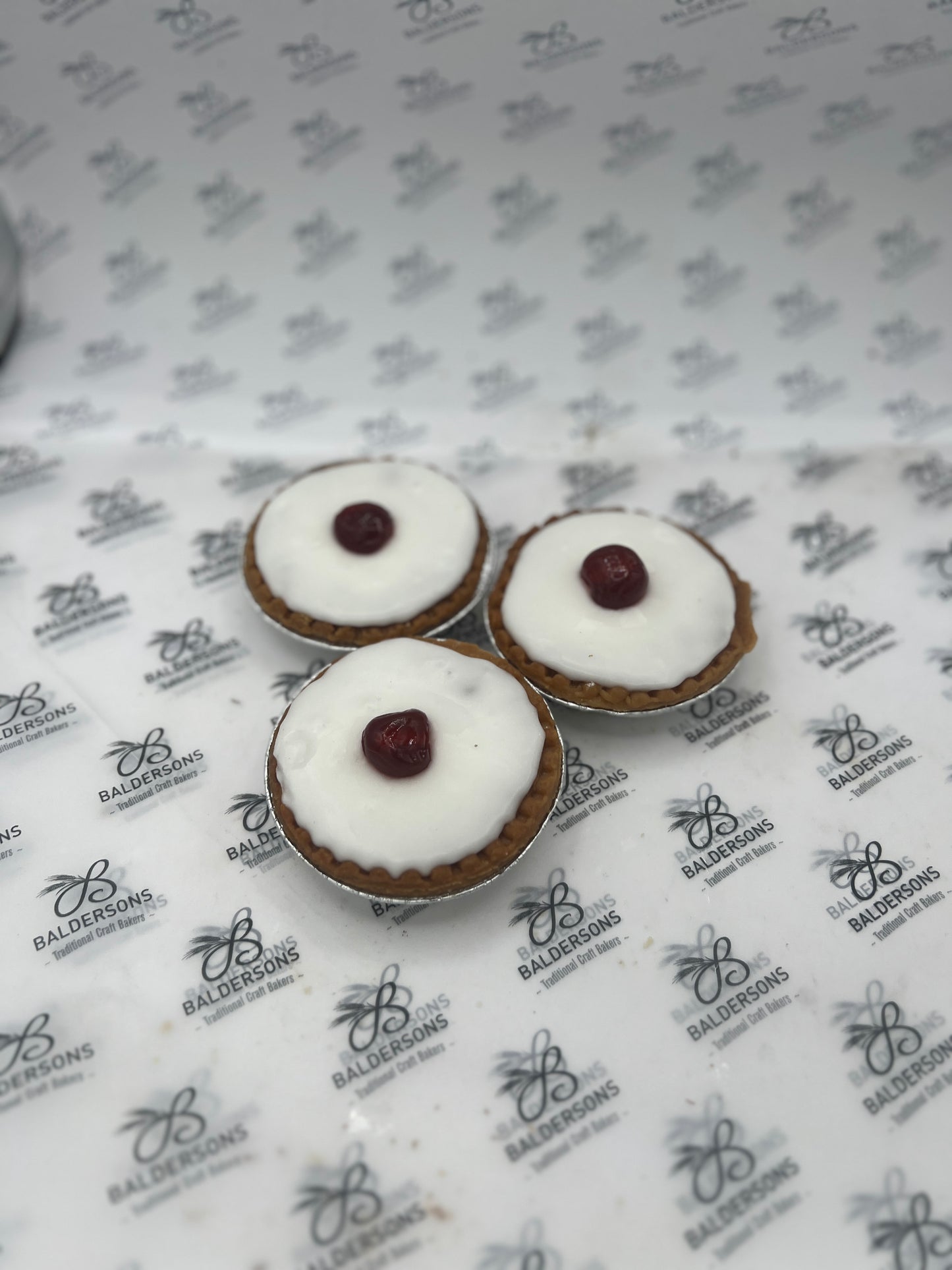 Box of 2 Bakewell Tarts