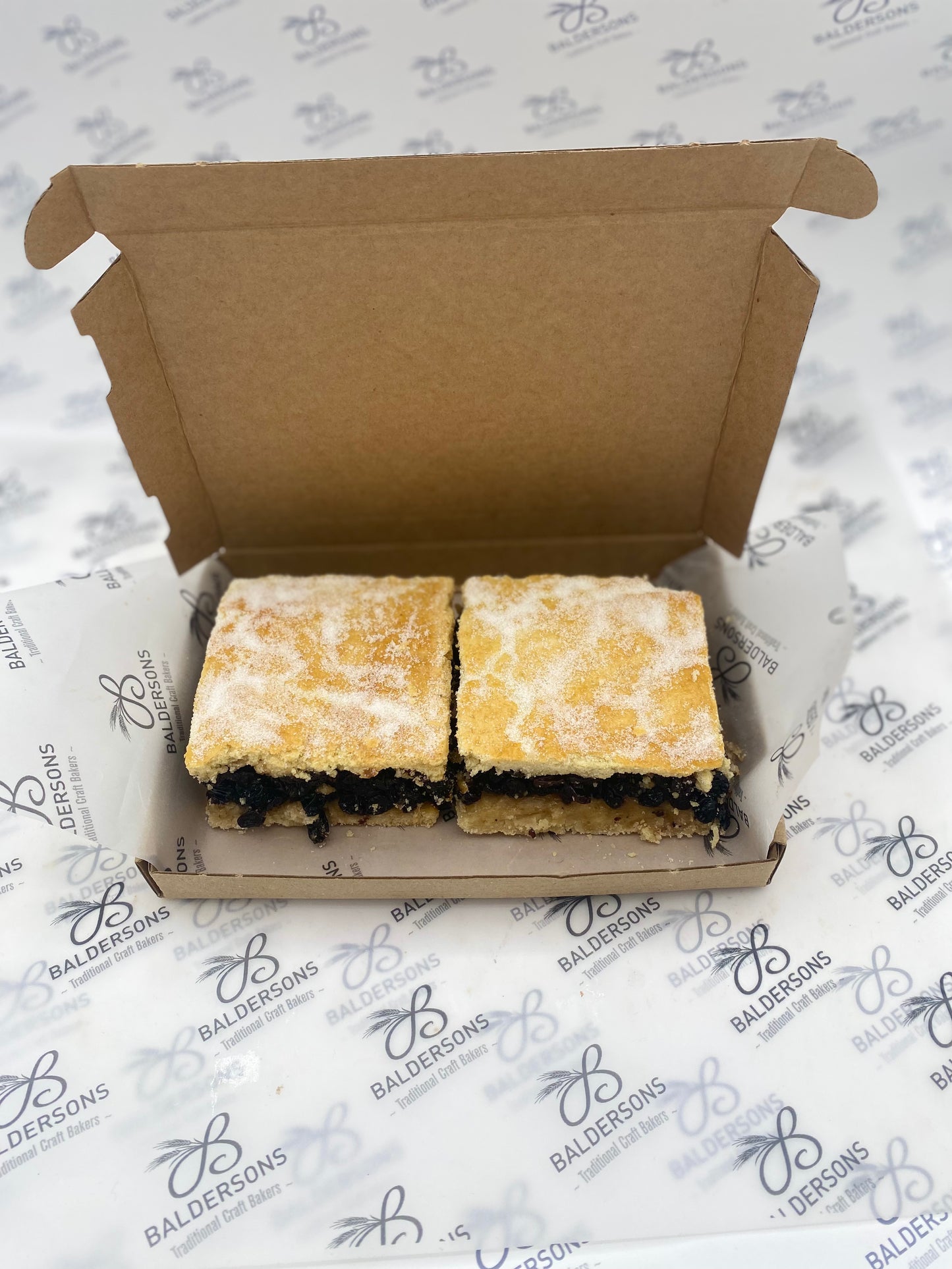 Box of 6 delicious Currant Slices